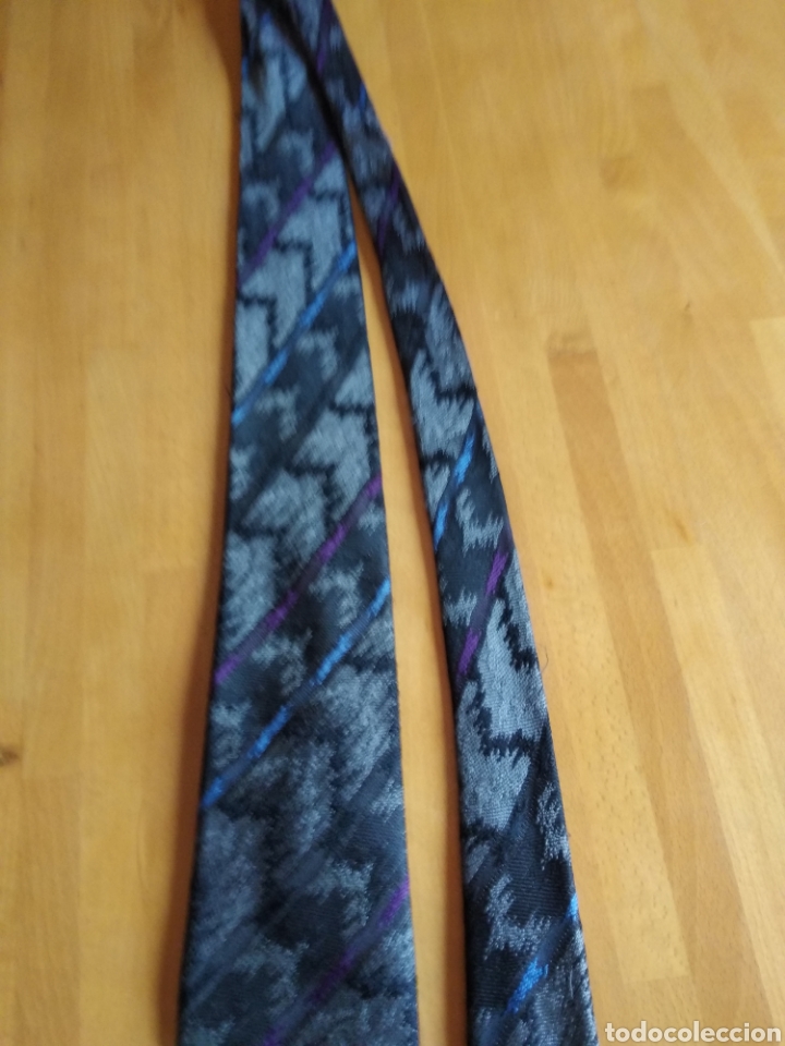 Segunda mano: Corbata 100 % seda - Foto 2