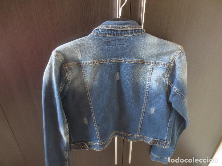 Segunda mano: CAZADORA VAQUERA DENIM INSIDE - COMO NUEVA - - Foto 2