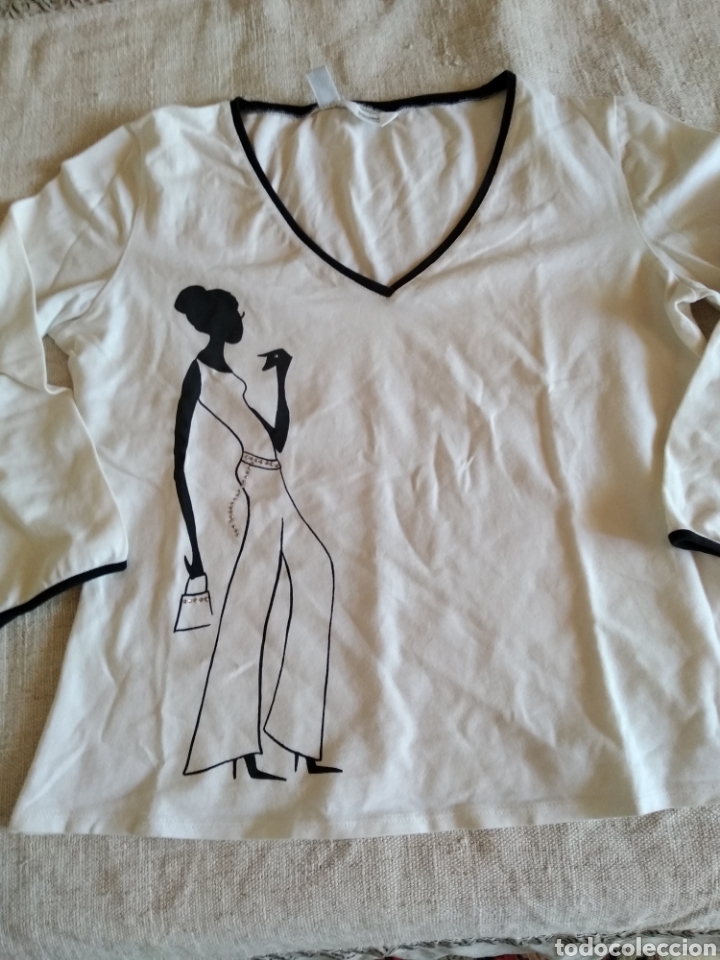 Segunda mano: Camiseta SImorra - Foto 1