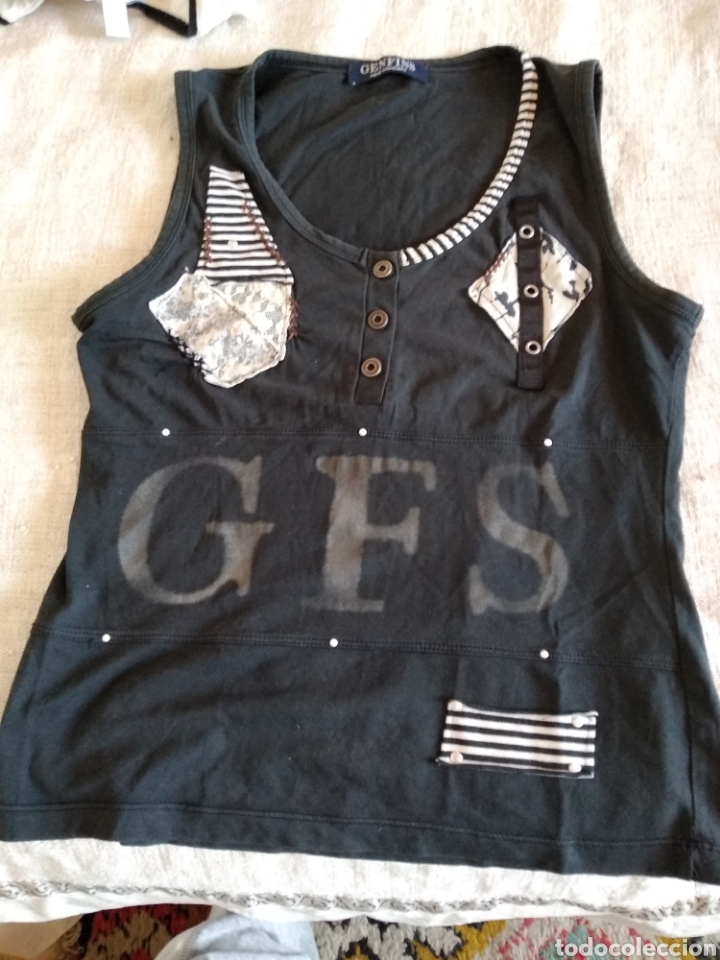 Segunda mano: Camiseta GENFINS - Foto 1