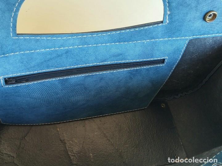 Segunda mano: Bolso azul r&iacute;gido - Foto 5