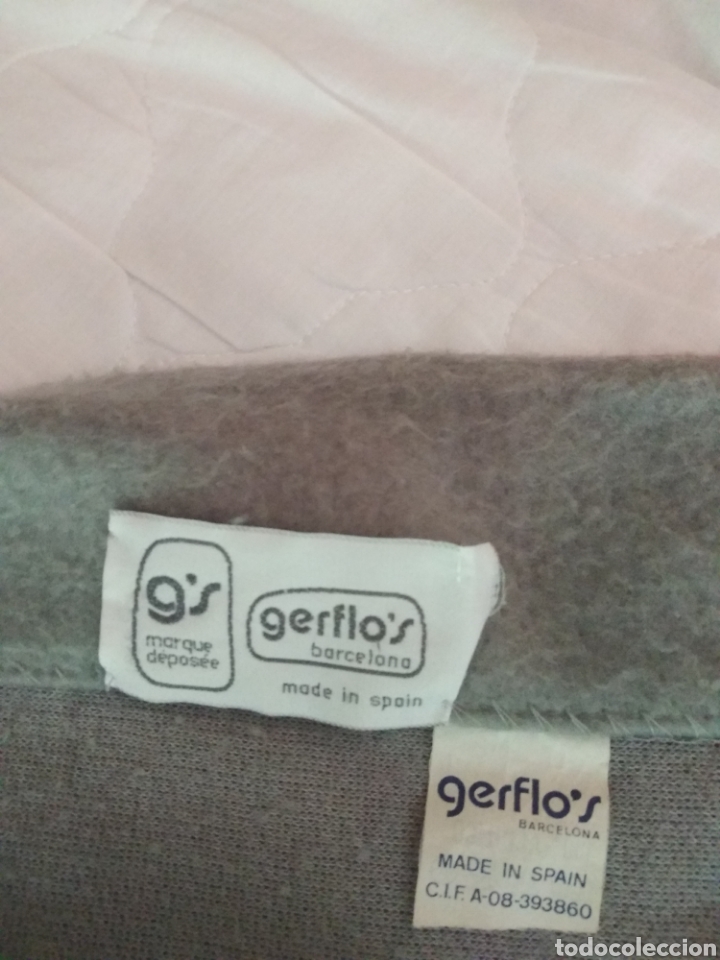 Segunda mano: Albornoz o bat&iacute;n. marca gerflos - Foto 4