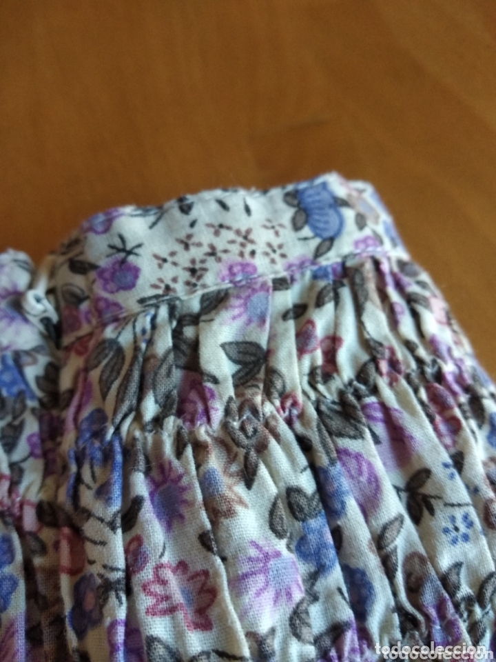 Segunda mano: Falda floreada y tableada - Foto 3