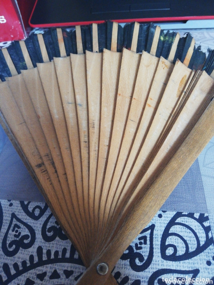 Segunda mano: Abanico de madera pintado a mano - Foto 3