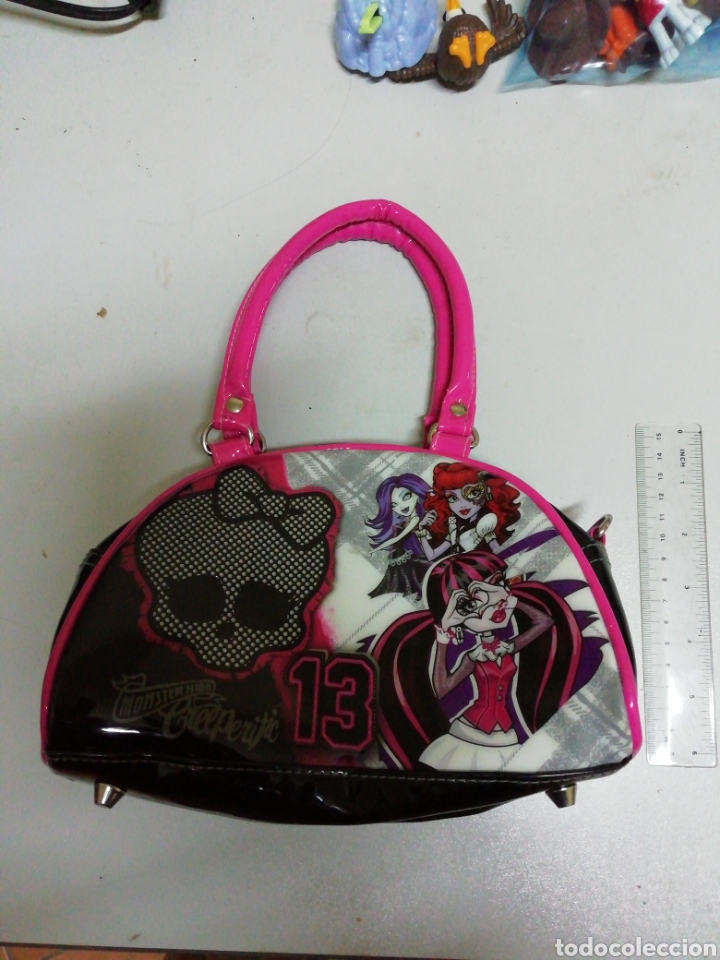 Segunda mano: Bolso ni&ntilde;o moster high - Foto 1