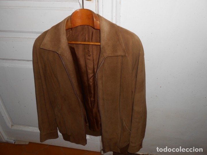 Segunda mano: CAZADORA DE ANTE --Talla 46 - Foto 1