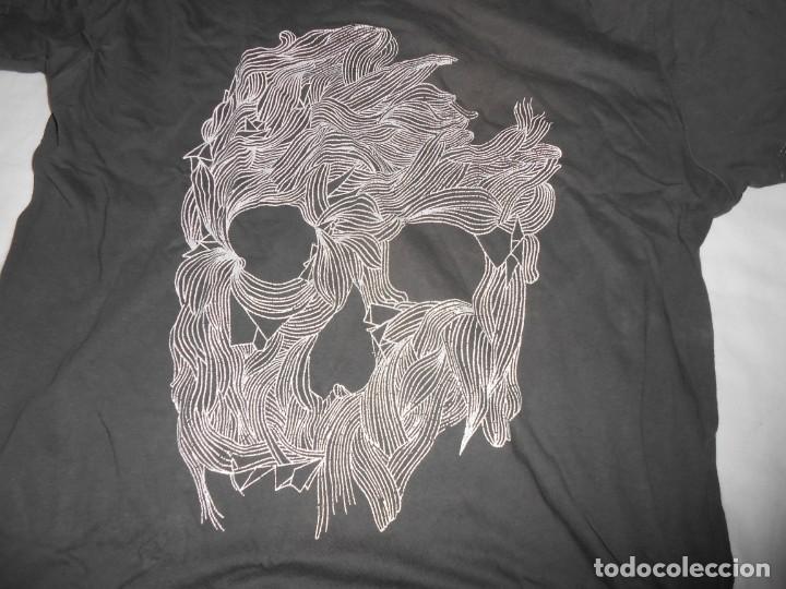 Segunda mano: 3 CAMISETAS   Algod&oacute;n -Manga corta - Foto 2
