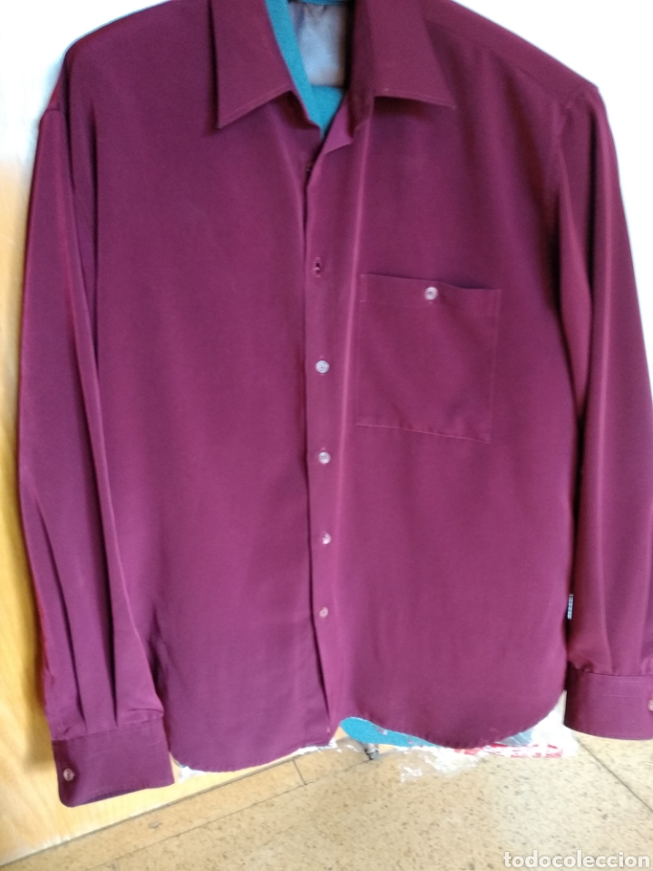 Segunda mano: Camisa granate - Foto 1