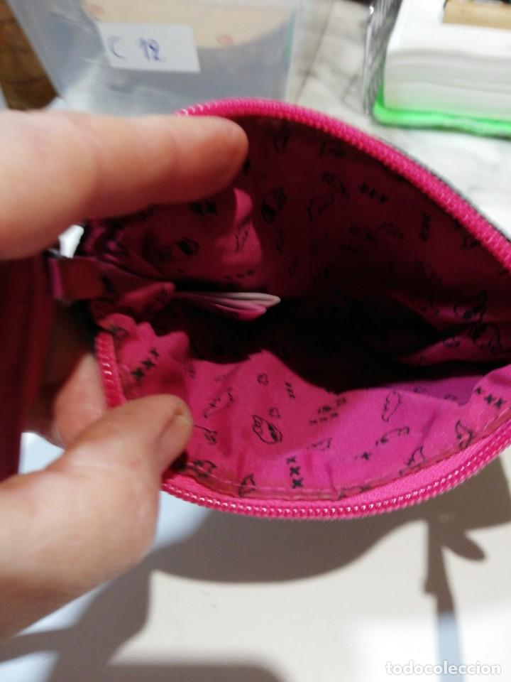Segunda mano: C12 - bolso ni&ntilde;a Momster - Foto 4