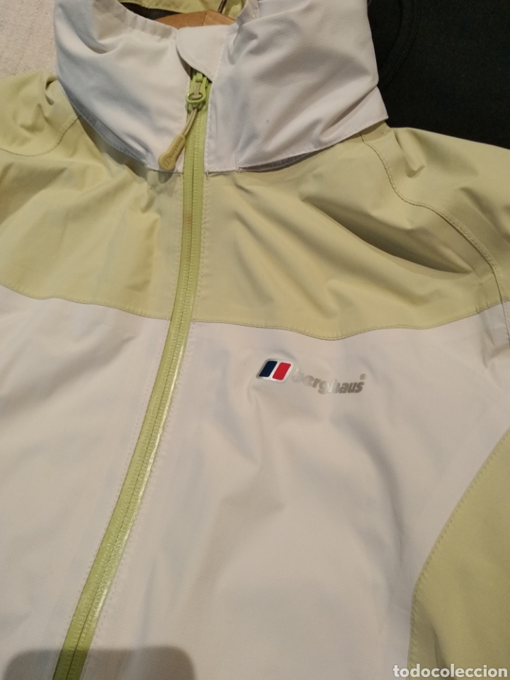 Segunda mano: Chaqueta Berghaus - Foto 3