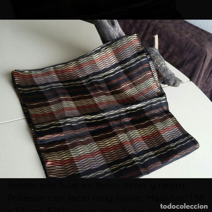 Segunda mano: Fular estampado - Foto 1