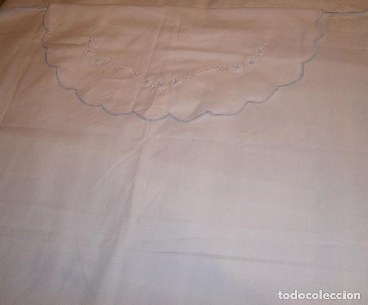 Segunda mano: sabana blanca bordada para cuna - Foto 2
