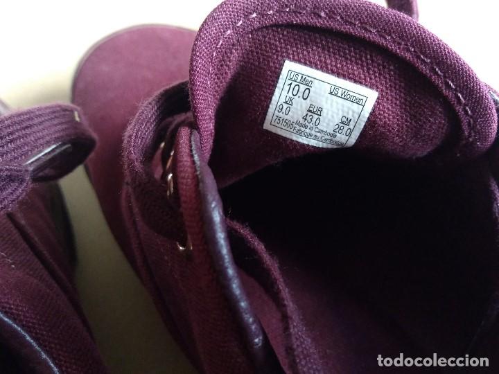 Segunda mano: Zapatillas -- Vans -- Modelo granate -- perfecto estado - Foto 4