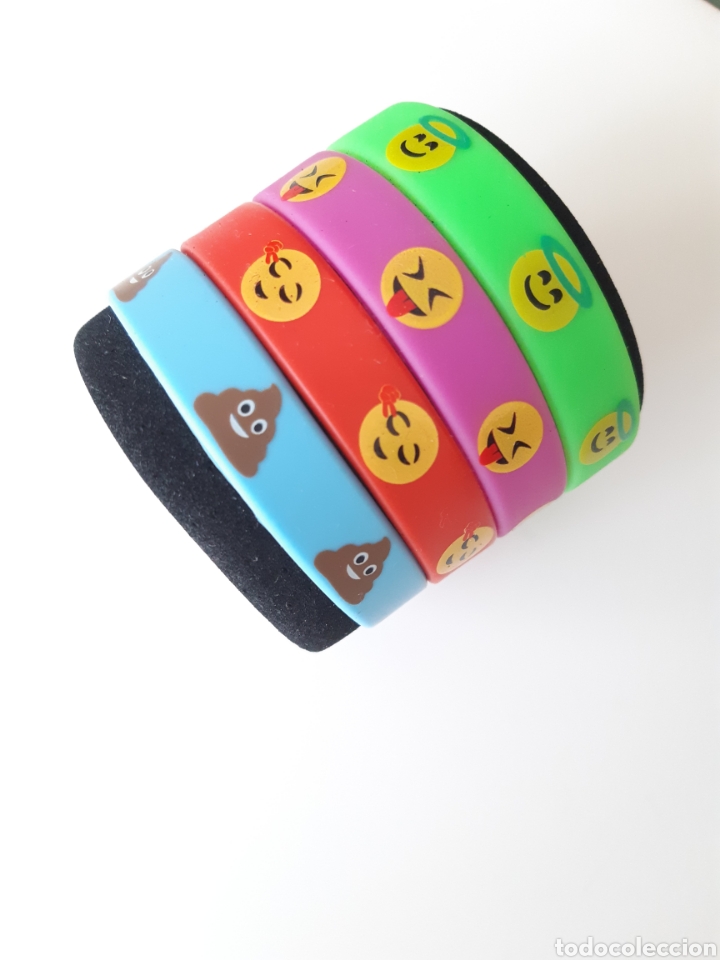 Segunda mano: LOTE 4 PULSERAS - EMOJI - PULSERA - Foto 1