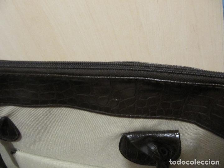 Segunda mano: BOLSO VICHY LABORATORIOS - Foto 4