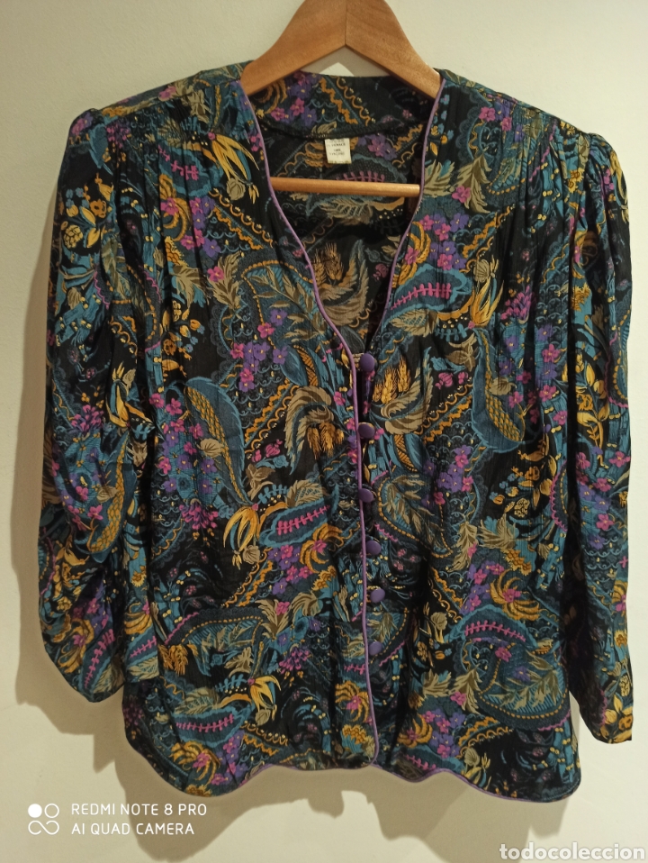 Segunda mano: espectacular blus&oacute;n o chaqueta - Foto 2
