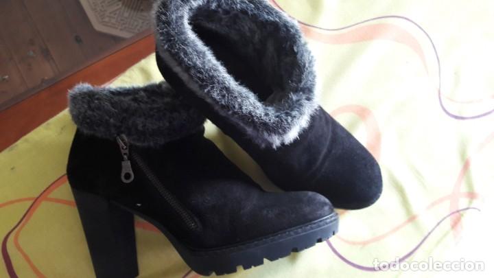 Segunda mano: Botines marca YOKONO, N&ordm; 40 - Foto 8