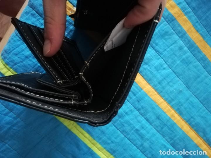 Segunda mano: CARTERA NEGRA MONEDERO MUJER - Foto 3