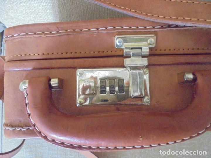 Segunda mano: Maletin de piel para viaje - Foto 2