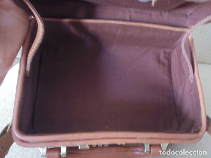 Segunda mano: Maletin de piel para viaje - Foto 6