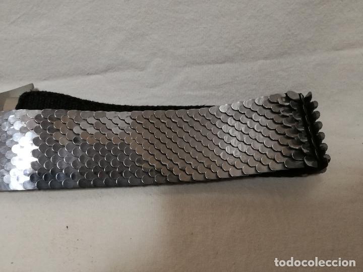 Segunda mano: CINTURON ELASTICO DE METAL FERROSO CROMADO EFECTO ESCAMAS - Foto 8
