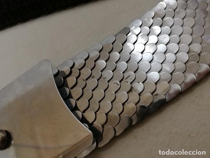 Segunda mano: CINTURON ELASTICO DE METAL FERROSO CROMADO EFECTO ESCAMAS - Foto 7