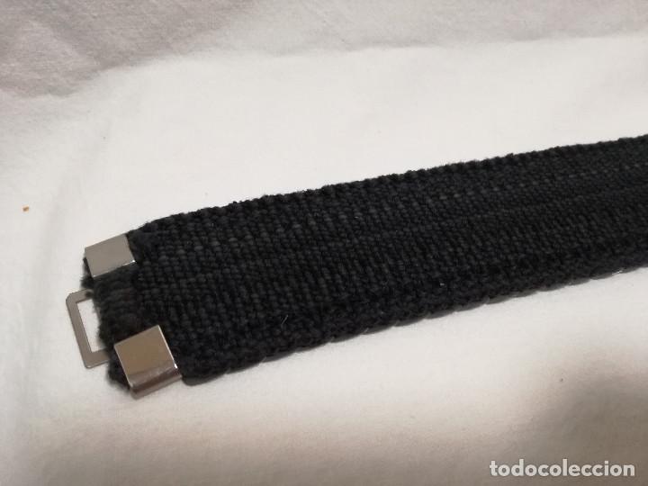Segunda mano: CINTURON ELASTICO DE METAL FERROSO CROMADO EFECTO ESCAMAS - Foto 9
