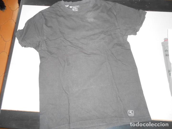 Segunda mano: 1 Polo y 2 Camisetas - Foto 2