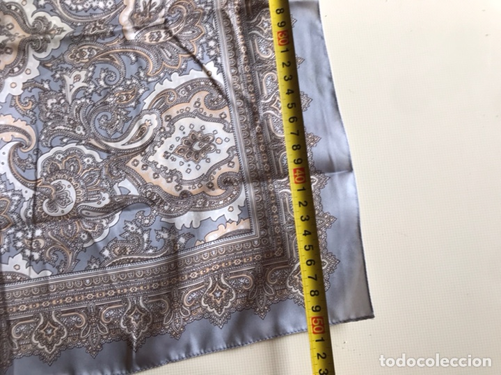 Segunda mano: PA&Ntilde;UELO DE SEDA - Foto 3
