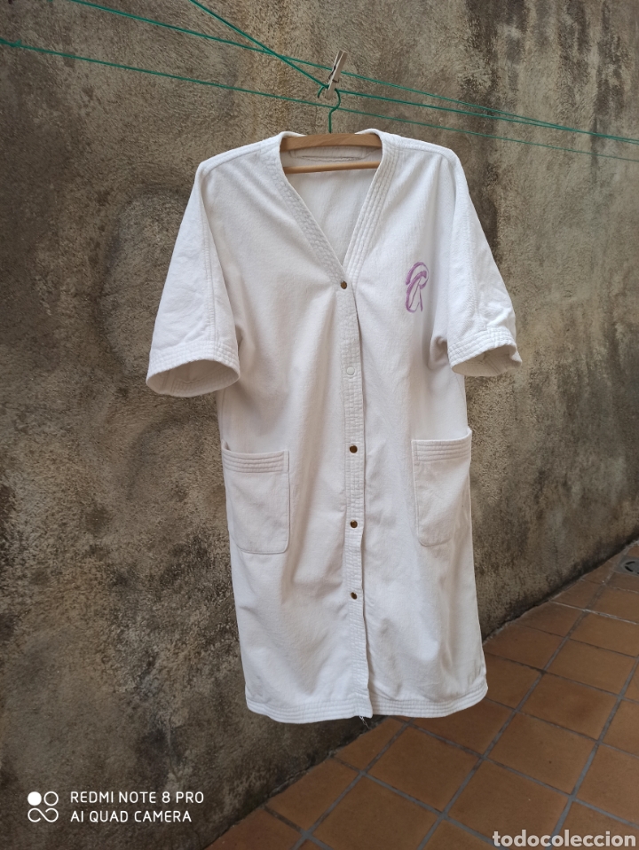 Segunda mano: Bata o bat&iacute;n, ropa de casa - Foto 1
