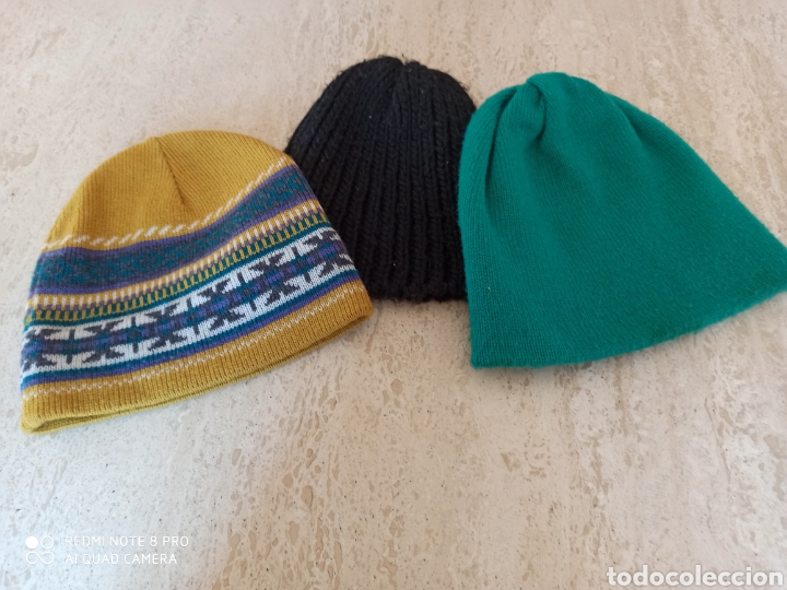 Segunda mano: Tres gorros - Foto 1