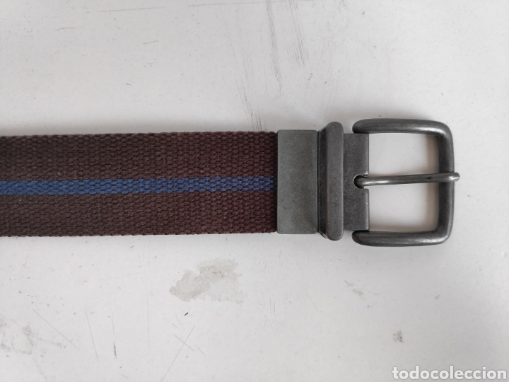 Segunda mano: Cinturon marron, azul. Nuevo - Foto 2