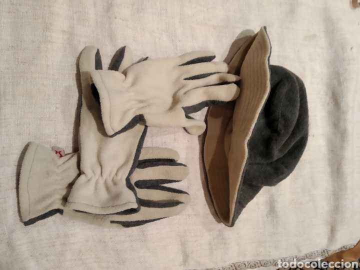 Segunda mano: Guantes y gorro conjunto - Foto 2