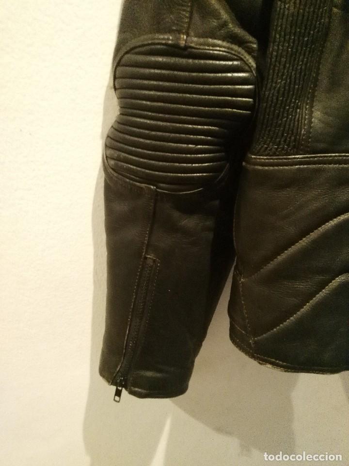 Segunda mano: chupa de cuero moto talla 54 - Foto 3