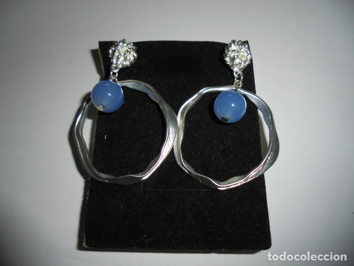 Segunda mano: PENDIENTES ARO CON PIEDRA AZUL - Foto 1