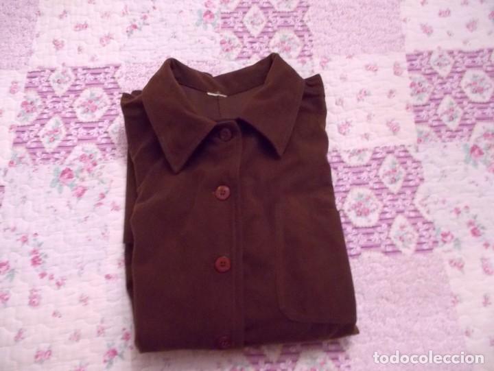 Segunda mano: CHAQUETA DE ANTELINA COLOR GRANATE - Foto 4
