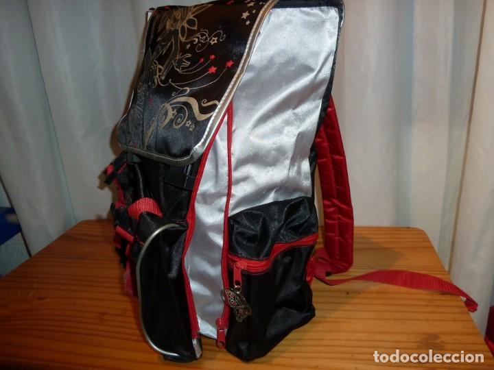 Segunda mano: Mochila Disney Witch - Foto 2