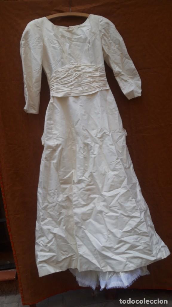 vestido de novia en seda salvaje - Comprar ropa y complementos de segunda  mano en todocoleccion - 249009695