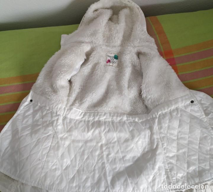 Segunda mano: Abrigo blanco de Bershka. Talla S - Foto 3