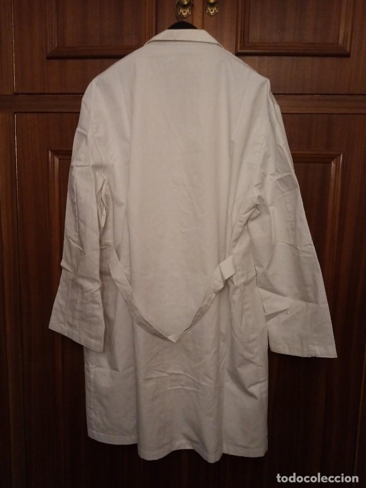 Segunda mano: bata blanca / Lab Coat - Foto 2