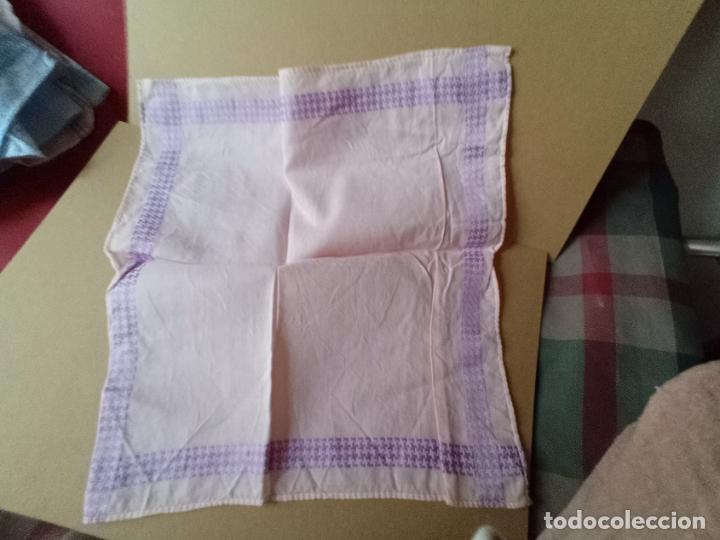 Segunda mano: PA&Ntilde;UELO ROSA DE DIBUJOS LILAS - Foto 1