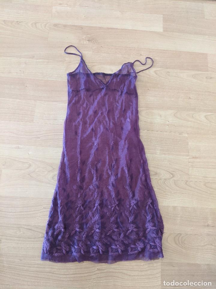 Segunda mano: CAMIS&Oacute;N VIOLETA TALLA PEQUE&Ntilde;A - Foto 1