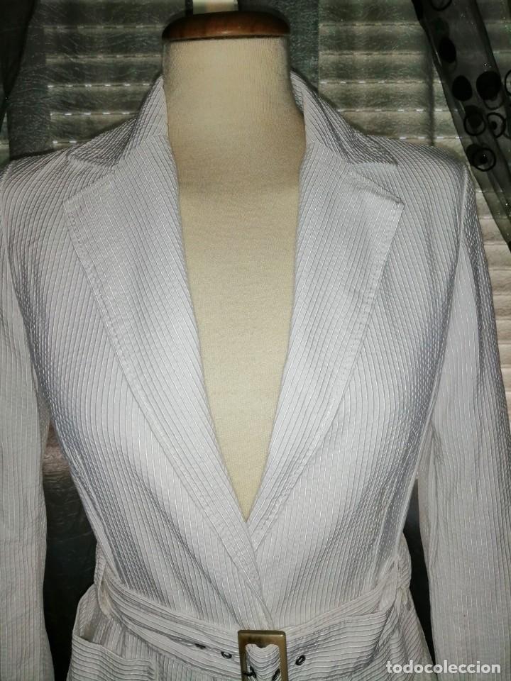 Segunda mano: Chaqueta blanca de mango - Foto 2