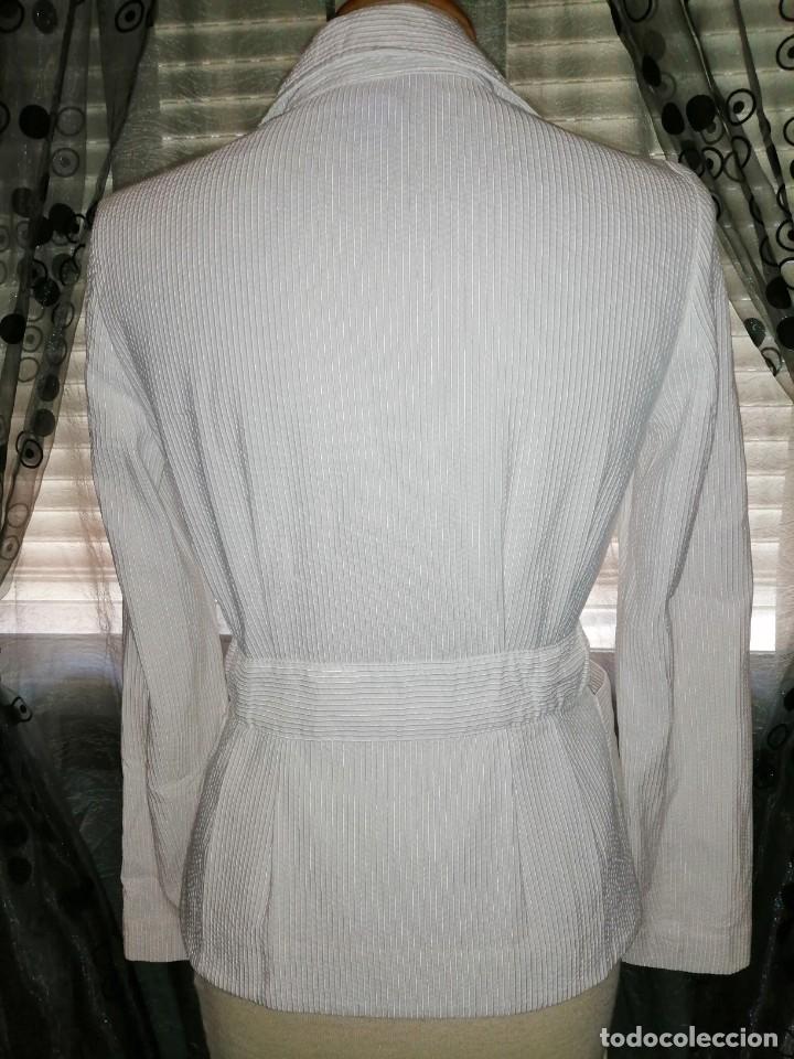 Segunda mano: Chaqueta blanca de mango - Foto 6