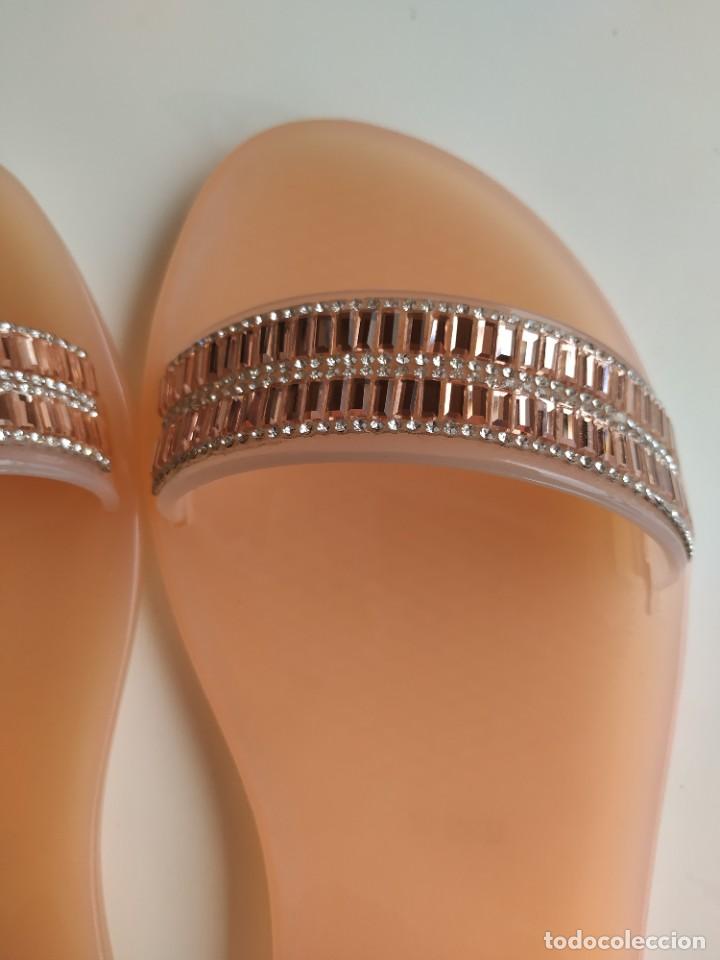 Segunda mano: Sandalias con strass compradas en boutique - Foto 5