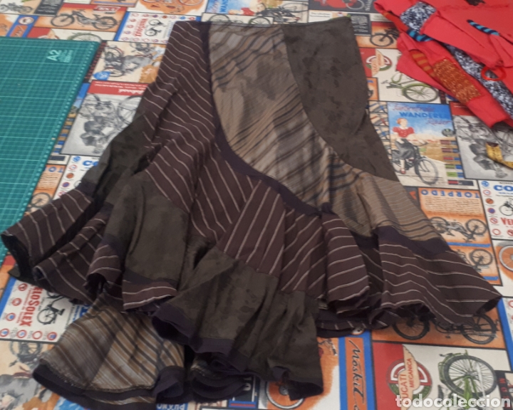 Segunda mano: Falda midi talla 40 acabado irregular patchwork - Foto 2