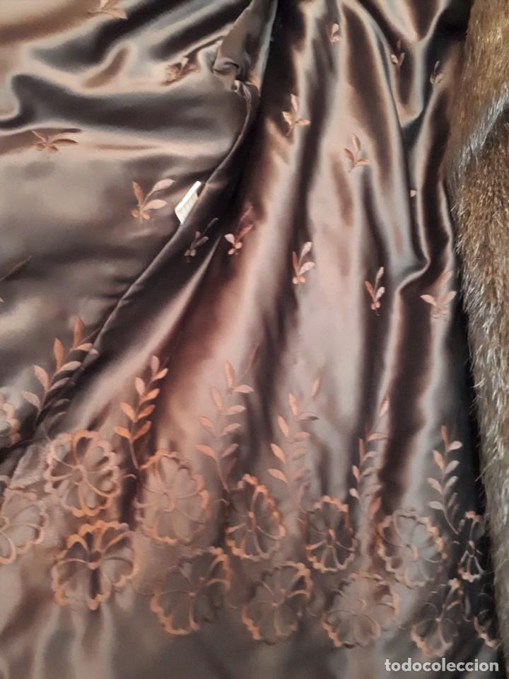 Segunda mano: ABRIGO DE PIEL NATURAL DE NUTRIA - Foto 4