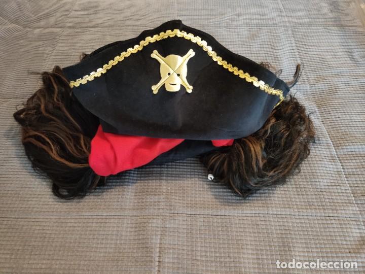 Segunda mano: Peluca pirata y gorro - Foto 2