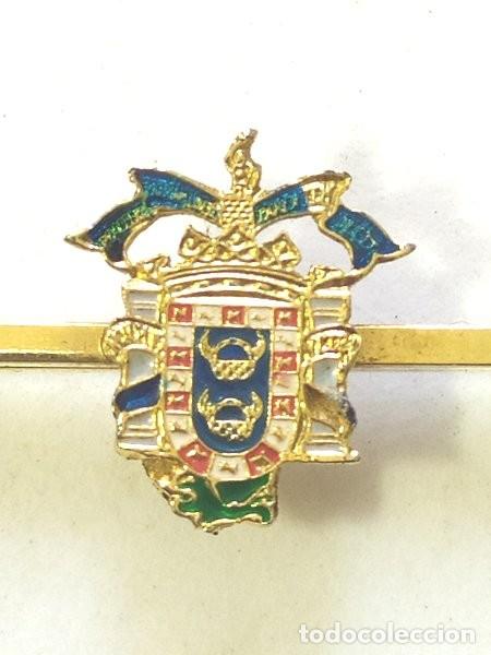Segunda mano: Pasador de corbata con el escudo de Melilla - Foto 1