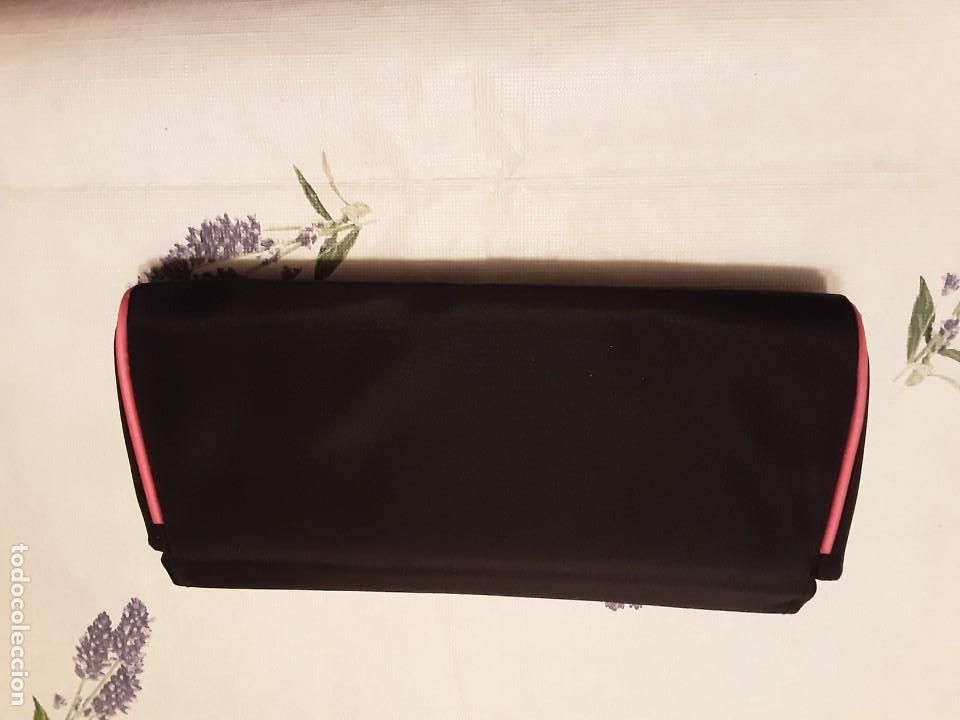 Segunda mano: Bolso de mano tipo cartera. Nuevo - Foto 3